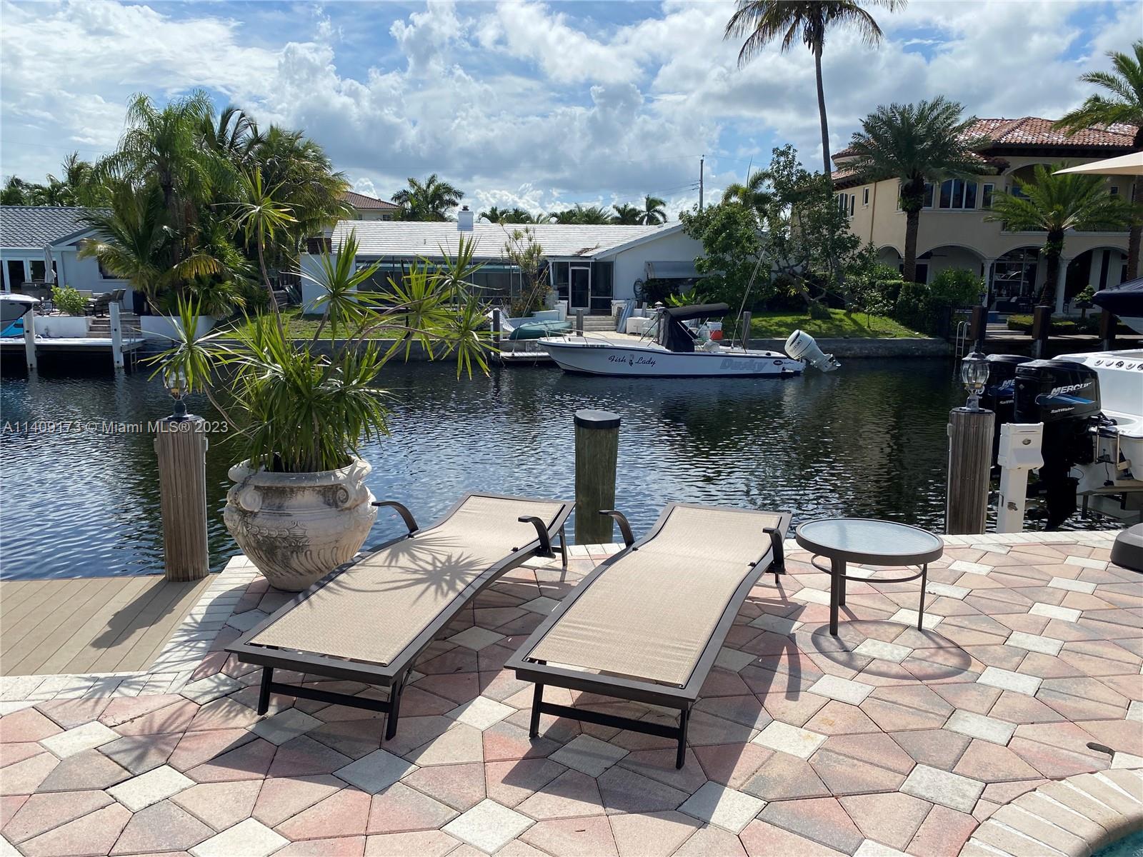 VENETIAN ISLES 1ST SEC - Residential