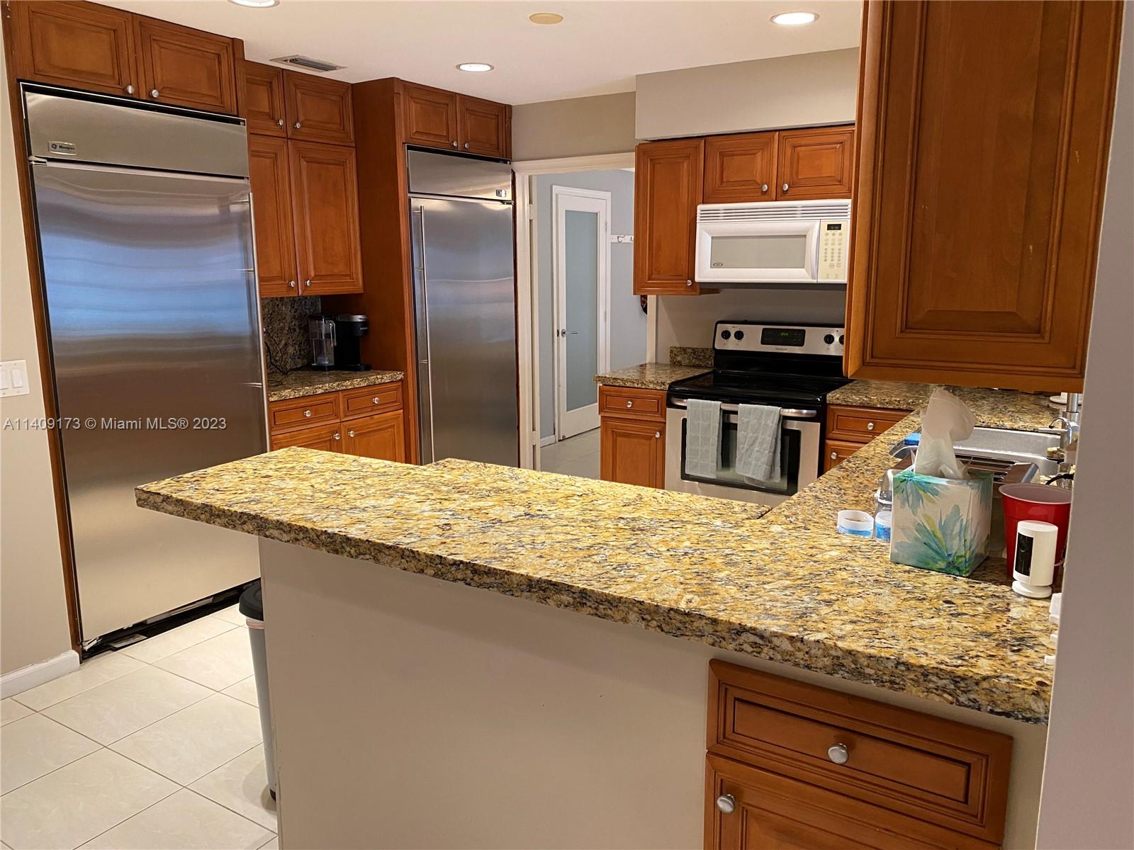 VENETIAN ISLES 1ST SEC - Residential