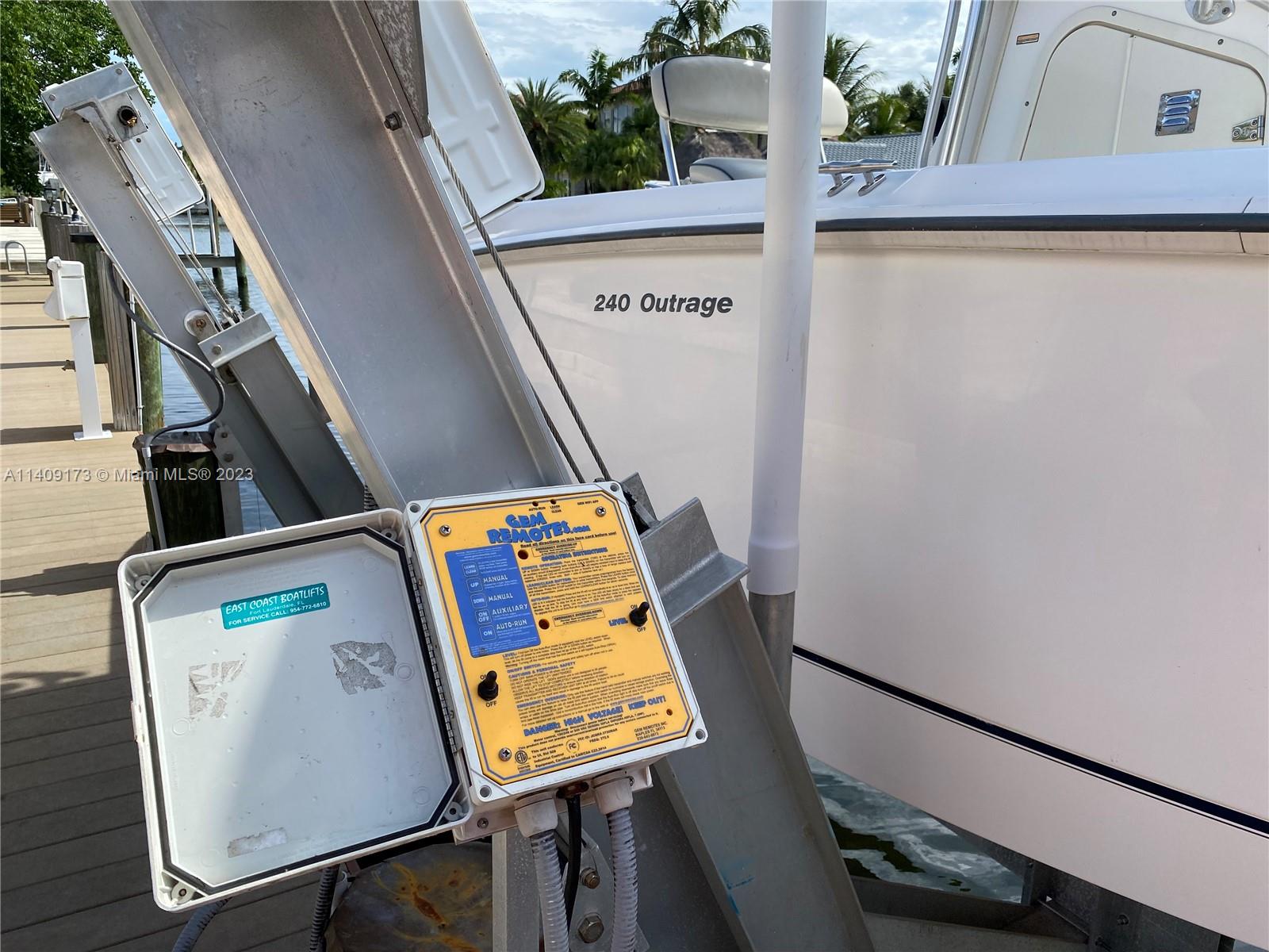 VENETIAN ISLES 1ST SEC - Residential