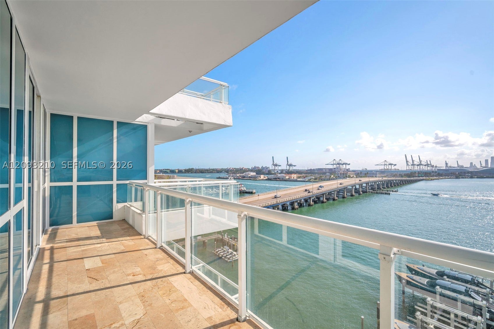 520 West Ave 803