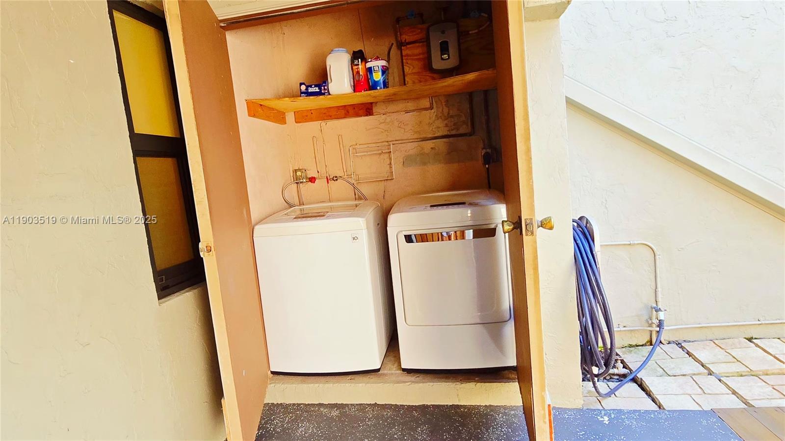 PALM POINT SEC 1 - Residential