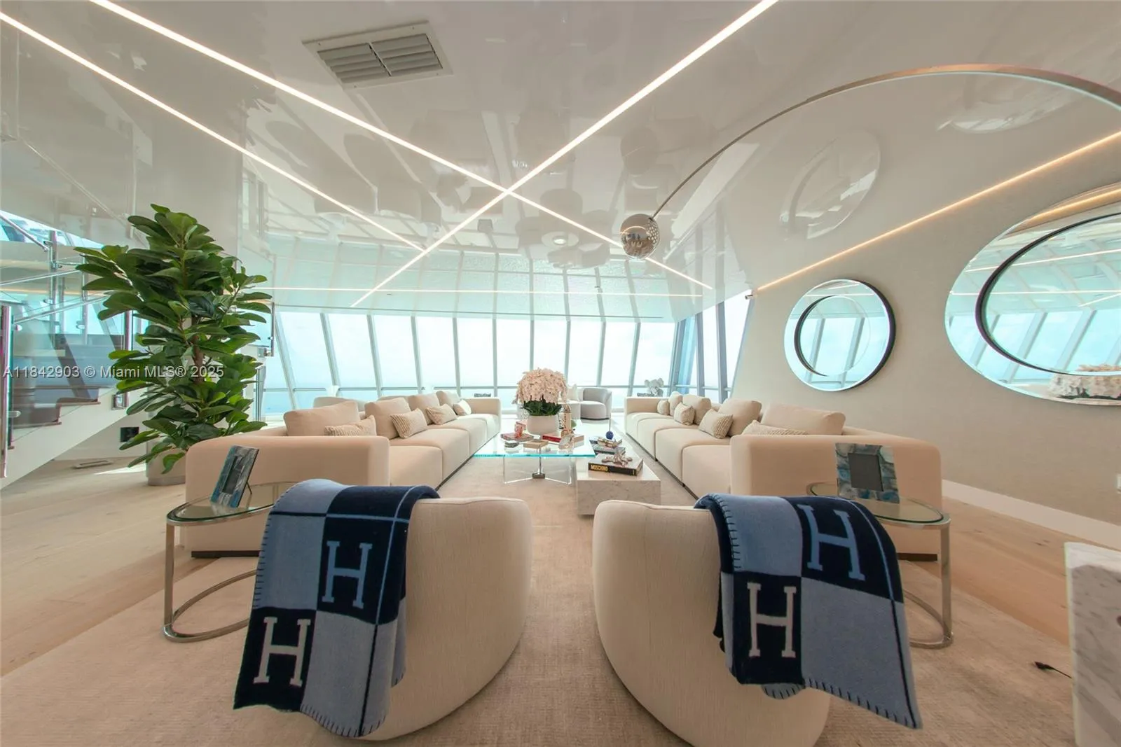 Sunny Isles Beach, Florida 33160, United States, 6 Bedrooms Bedrooms, ,8 BathroomsBathrooms,Residential,Active,176045