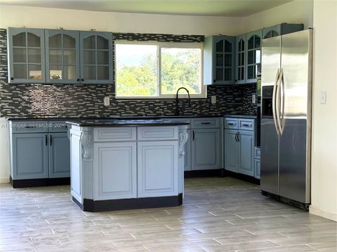 3311 SW Ensley Ct Port St Lucie FL 34953