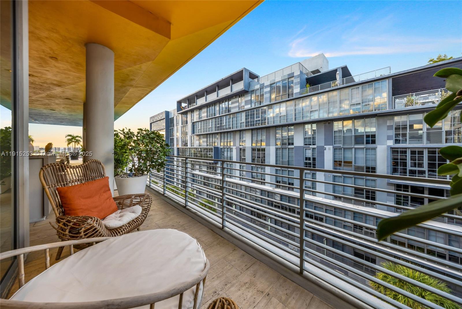 250 WYNWOOD CONDO - Residential