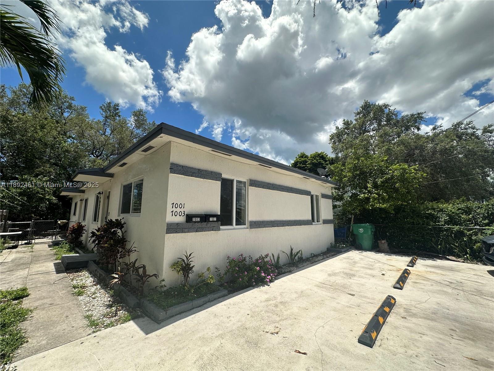 7TH AVENUE HIGHLANDS - Residential Lease