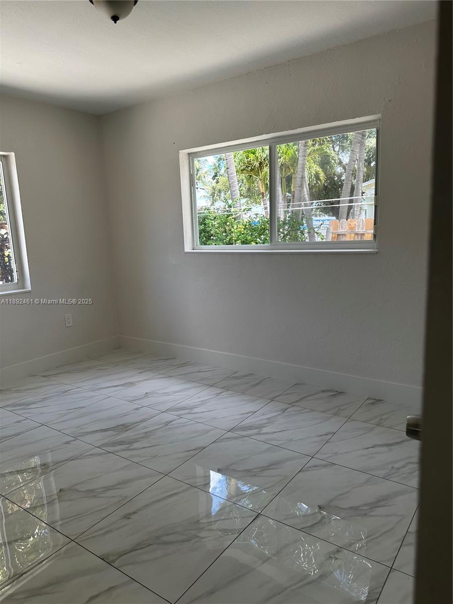 7TH AVENUE HIGHLANDS - Residential Lease