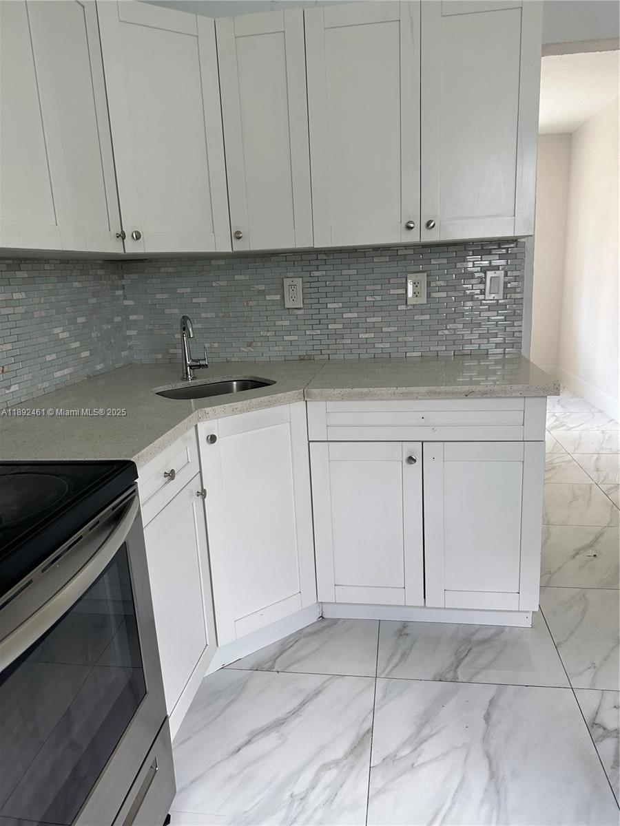 7TH AVENUE HIGHLANDS - Residential Lease