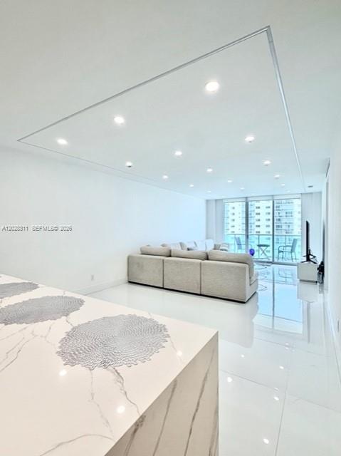 OCEANVIEW BUILDING A COND - Residential
