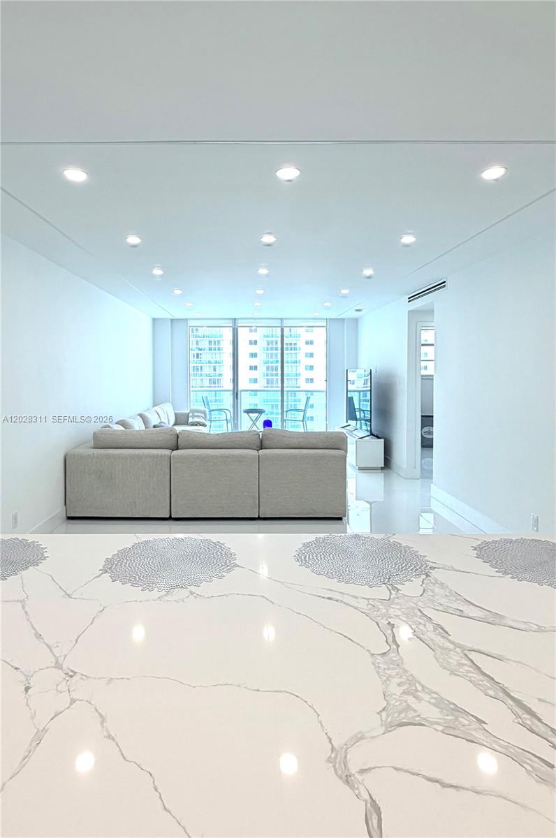 OCEANVIEW BUILDING A COND - Residential