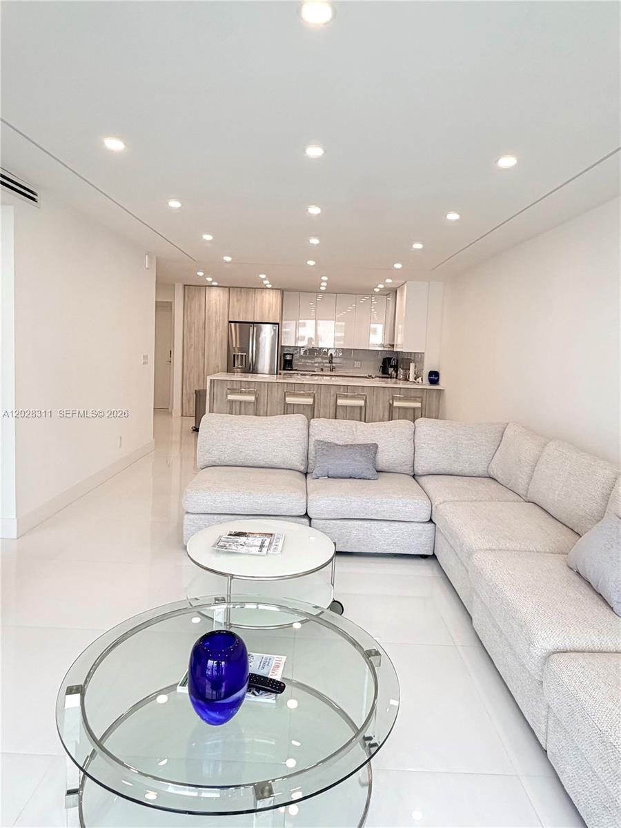 OCEANVIEW BUILDING A COND - Residential