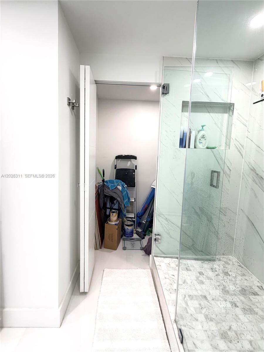 OCEANVIEW BUILDING A COND - Residential
