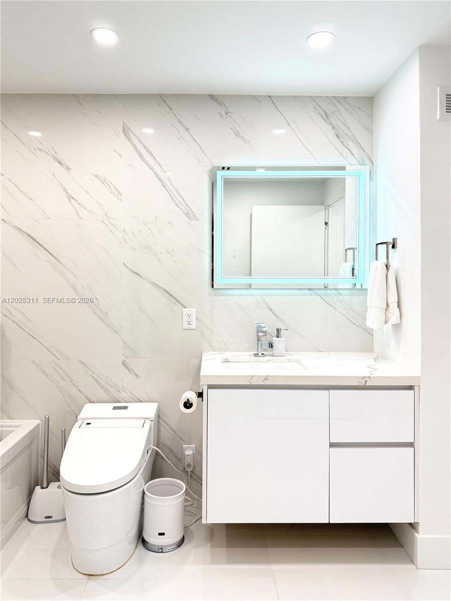OCEANVIEW BUILDING A COND - Residential