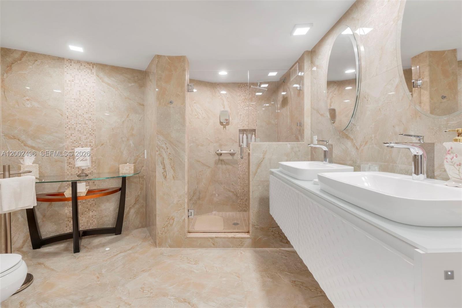 FIFTY SIX-SIXTY COLLINS A - Residential