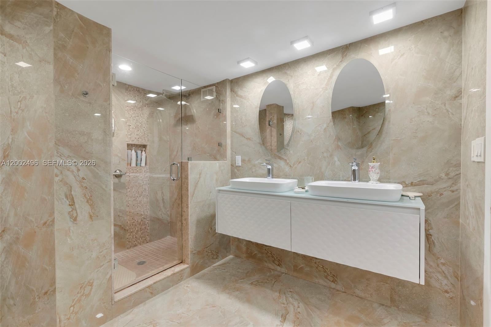 FIFTY SIX-SIXTY COLLINS A - Residential