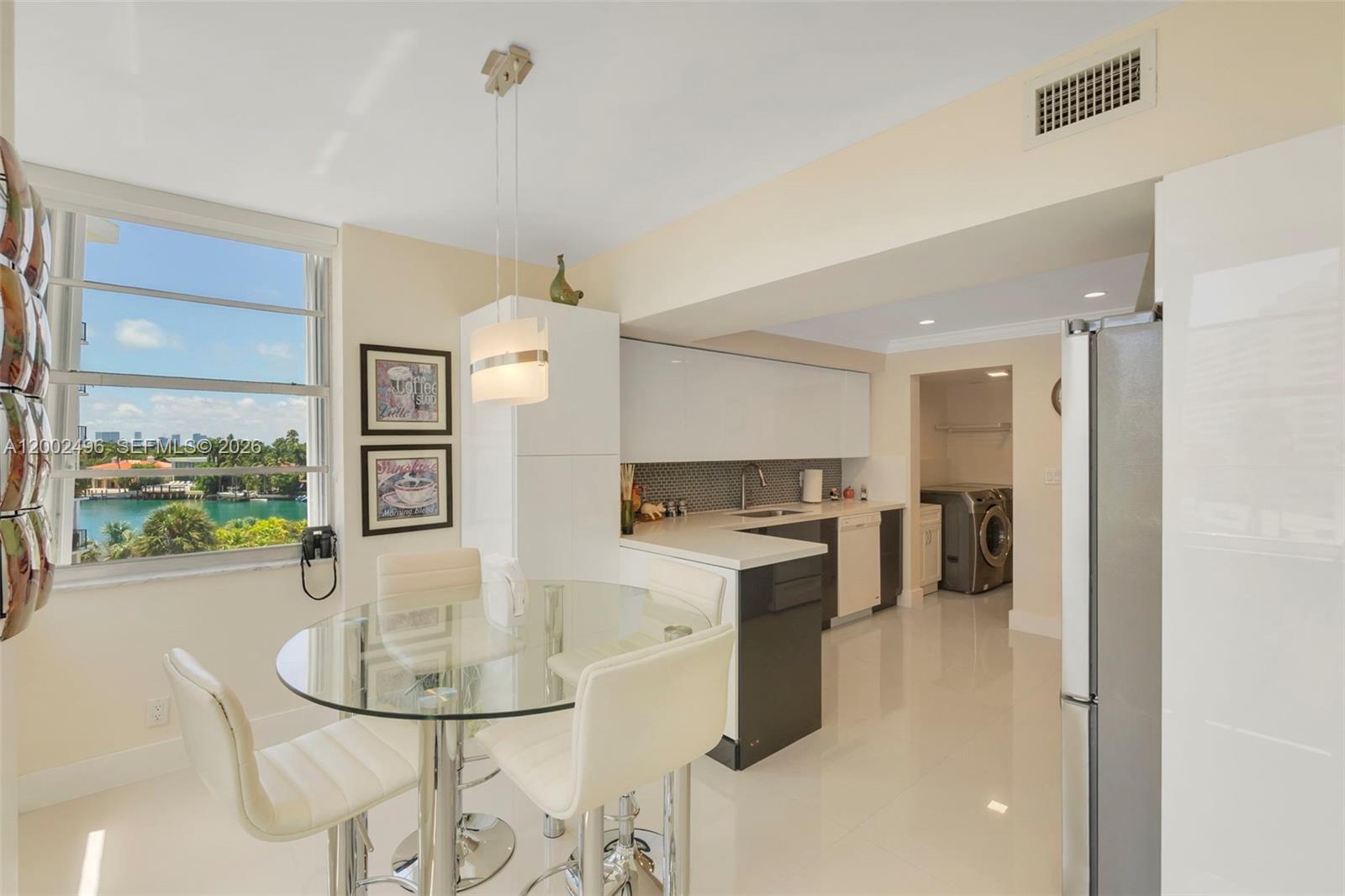 FIFTY SIX-SIXTY COLLINS A - Residential
