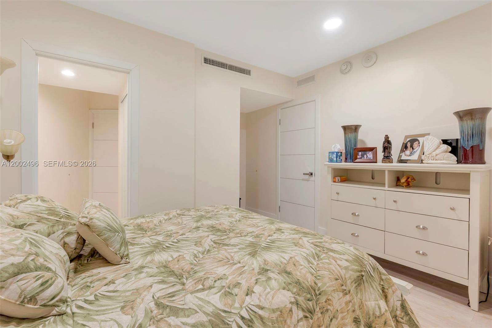 FIFTY SIX-SIXTY COLLINS A - Residential