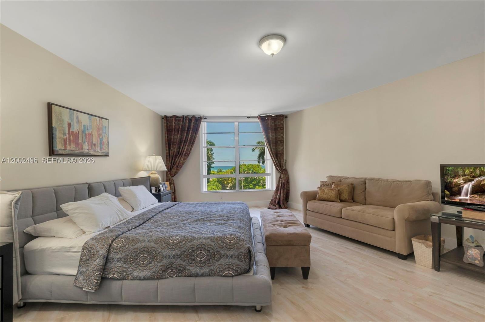 FIFTY SIX-SIXTY COLLINS A - Residential