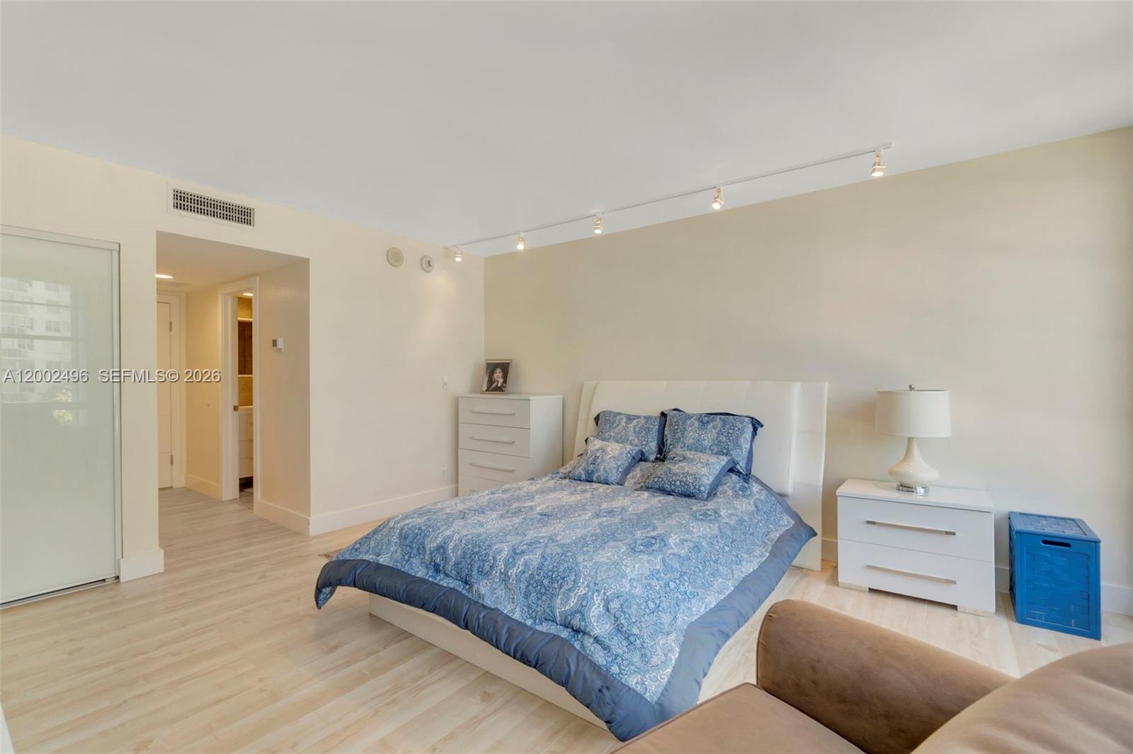 FIFTY SIX-SIXTY COLLINS A - Residential