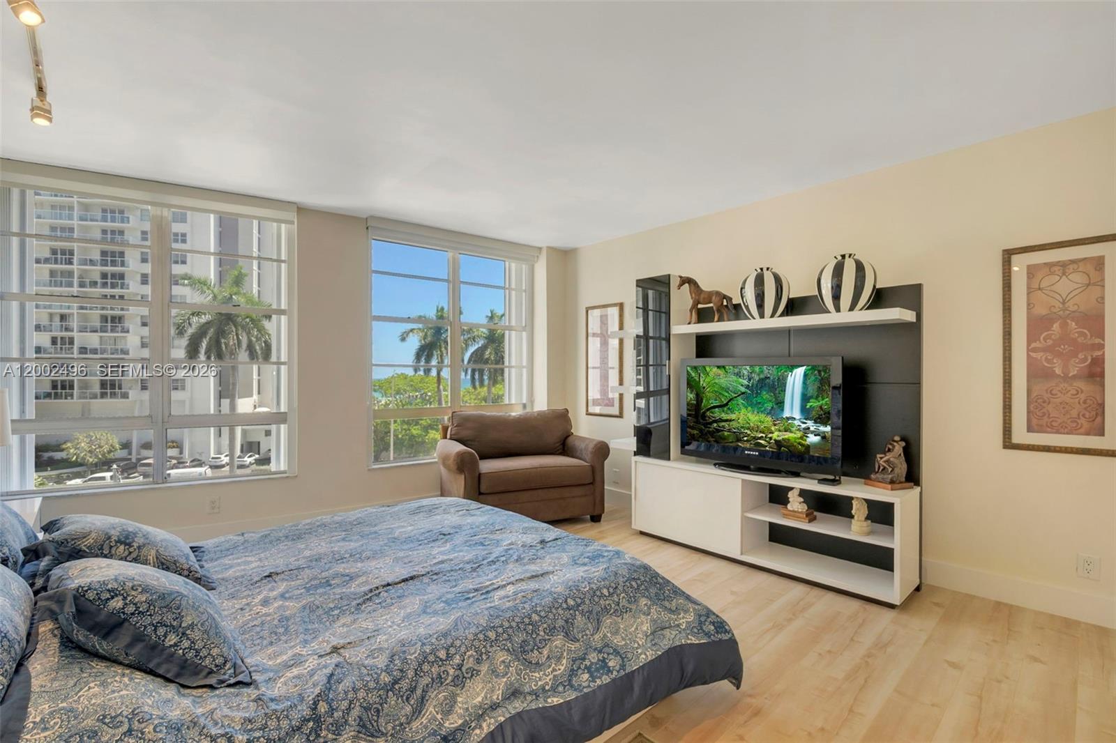 FIFTY SIX-SIXTY COLLINS A - Residential