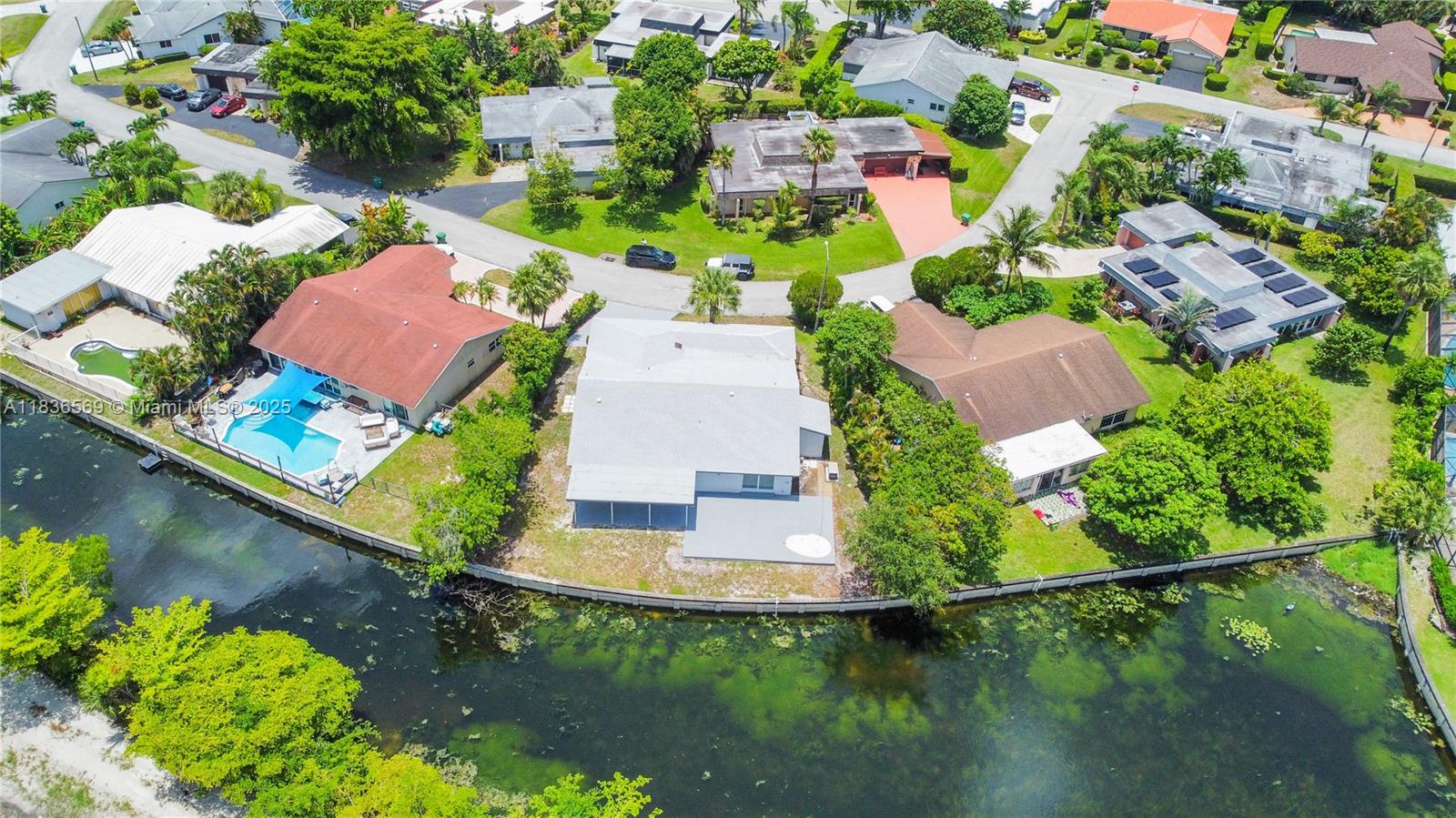 4808 Mango Dr, Tamarac, FL, 33319/$680,000 4 4808 Mango Dr