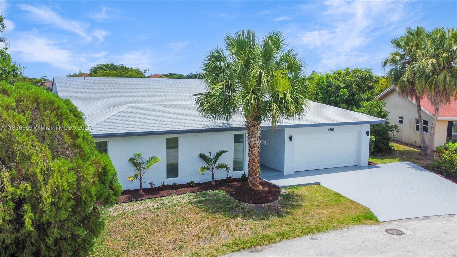 4808 Mango Dr, Tamarac, FL, 33319/$680,000 1 4808 Mango Dr