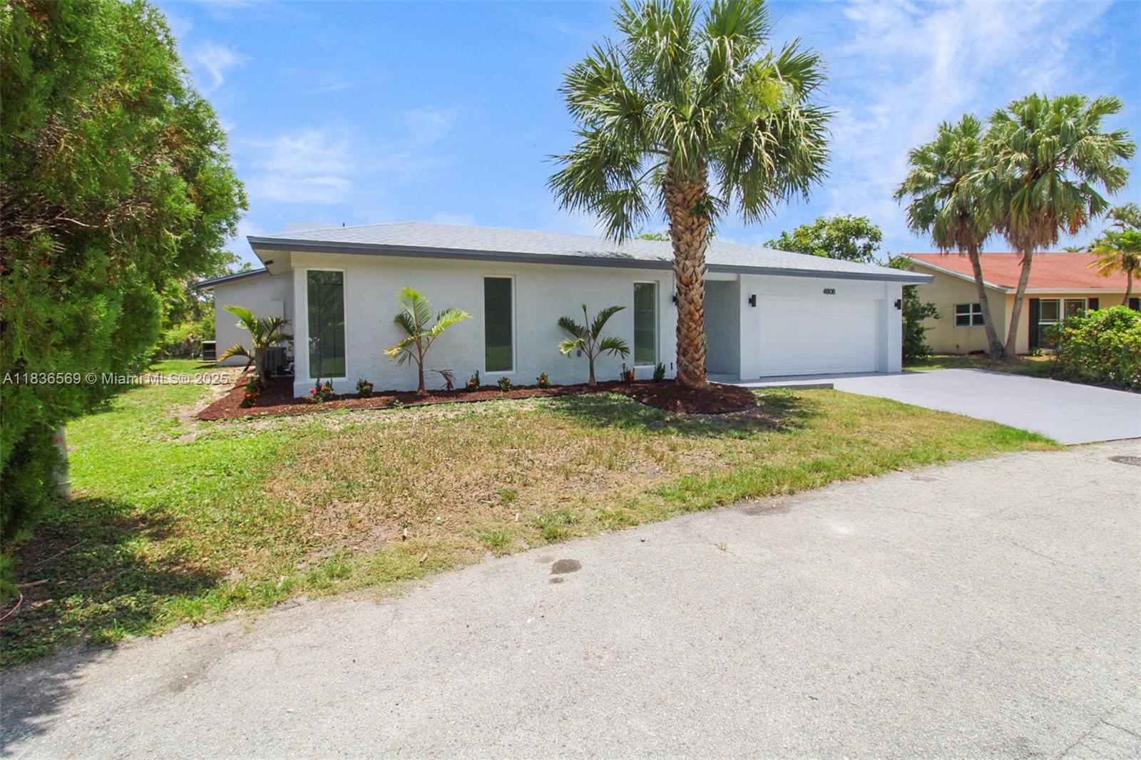 4808 Mango Dr