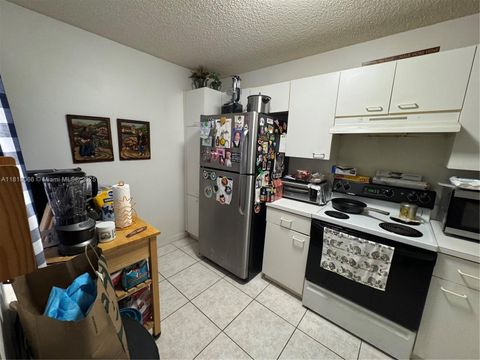 4962 SW 32nd Ter Dania Beach FL 33312