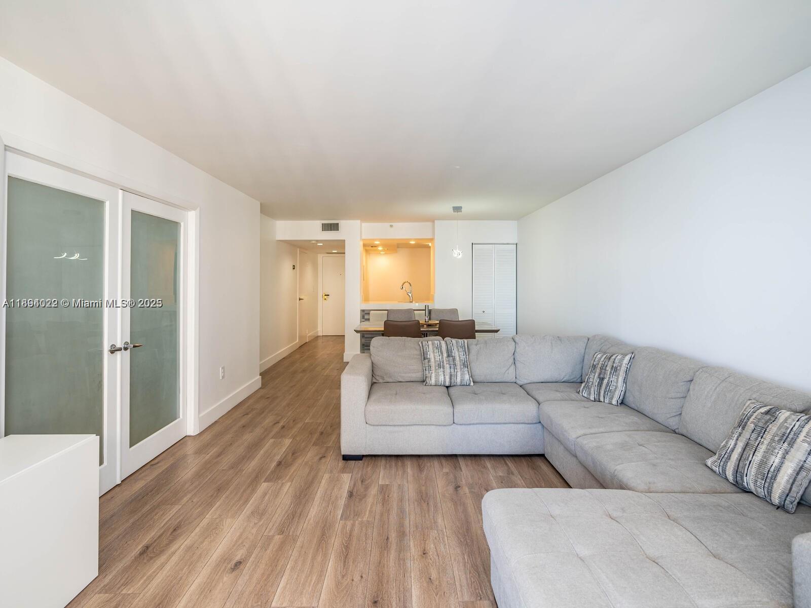 555 NE 15th St 26E