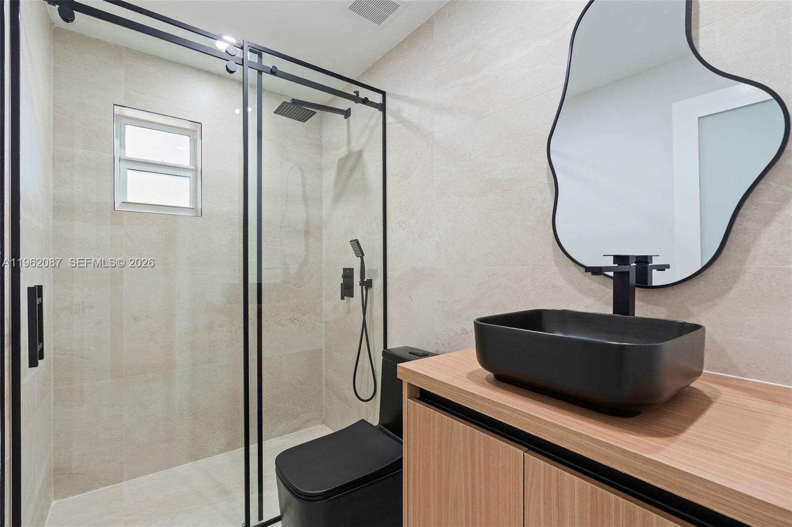 TROPICAL BAY ADD NO 3 - Residential