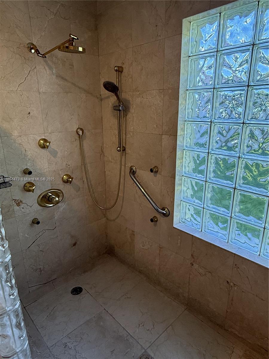 COUNTRY WALK SEC 3 - Residential