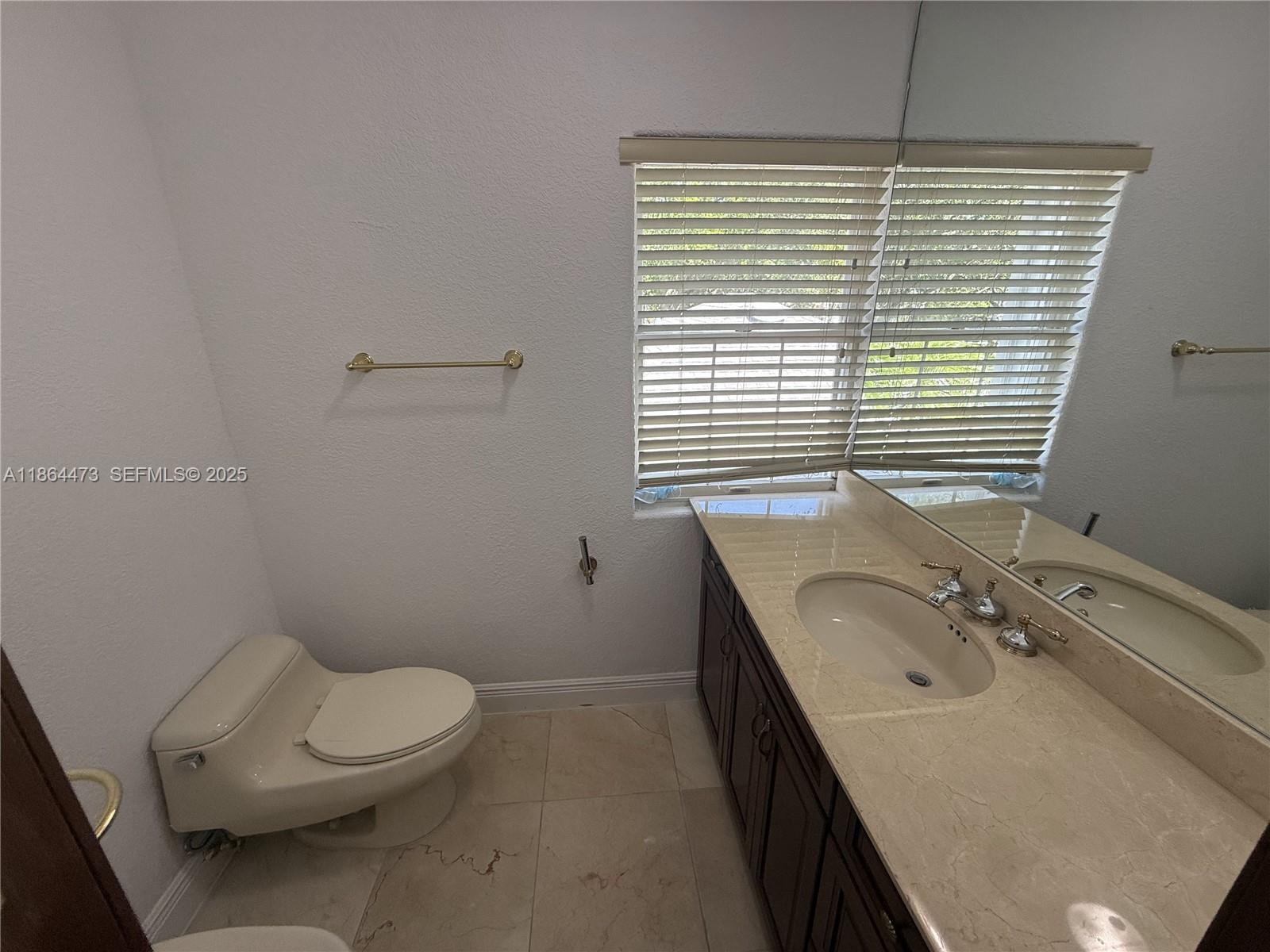 COUNTRY WALK SEC 3 - Residential