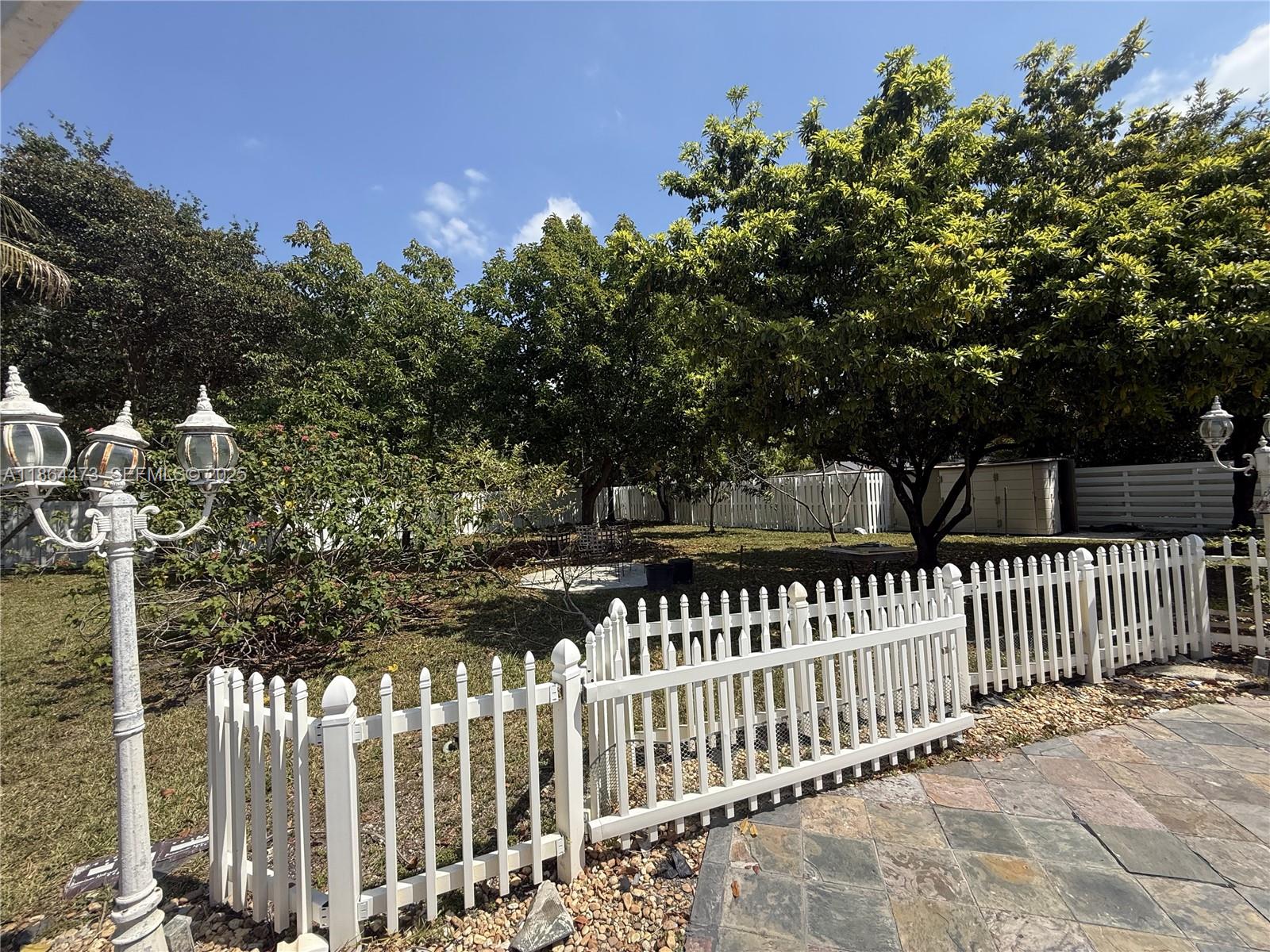 COUNTRY WALK SEC 3 - Residential