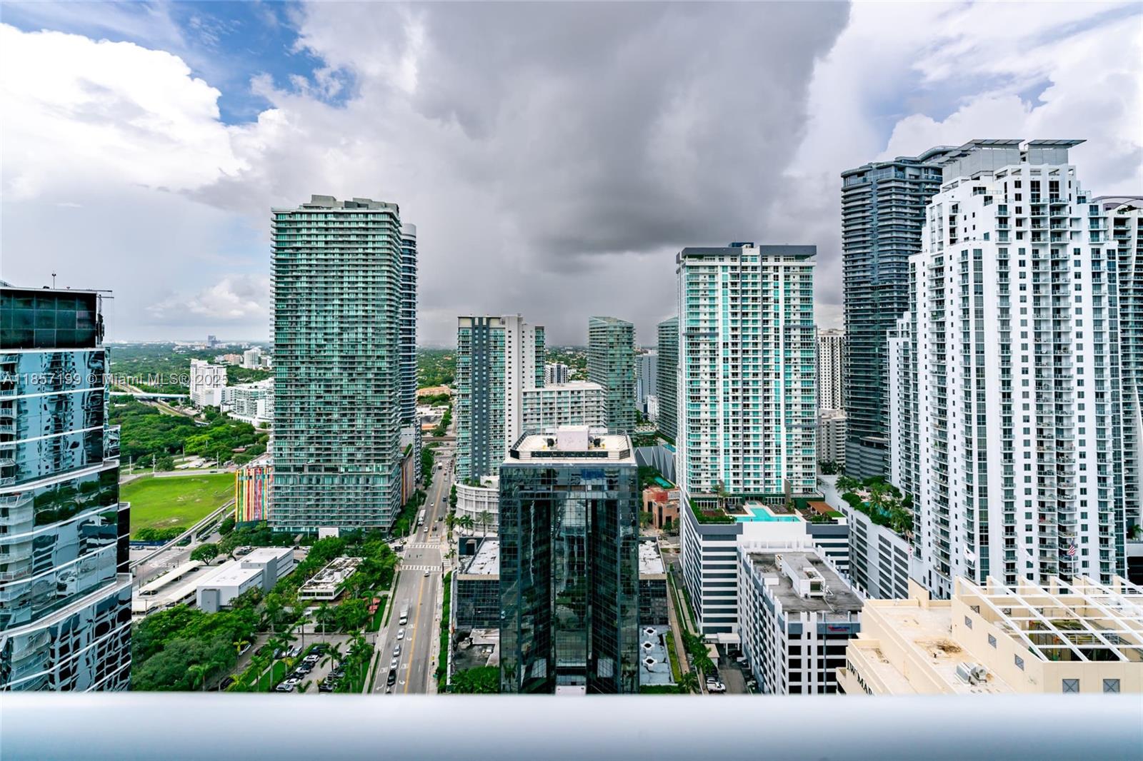 THE CLUB AT BRICKELL BAY - Residential Lease
