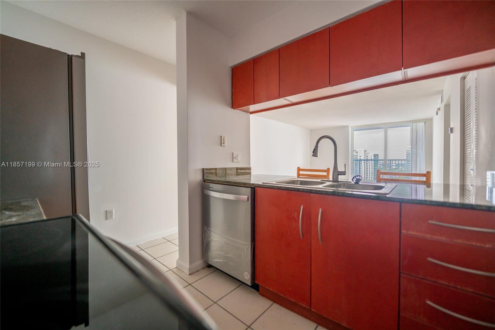 THE CLUB AT BRICKELL BAY - Residential Lease