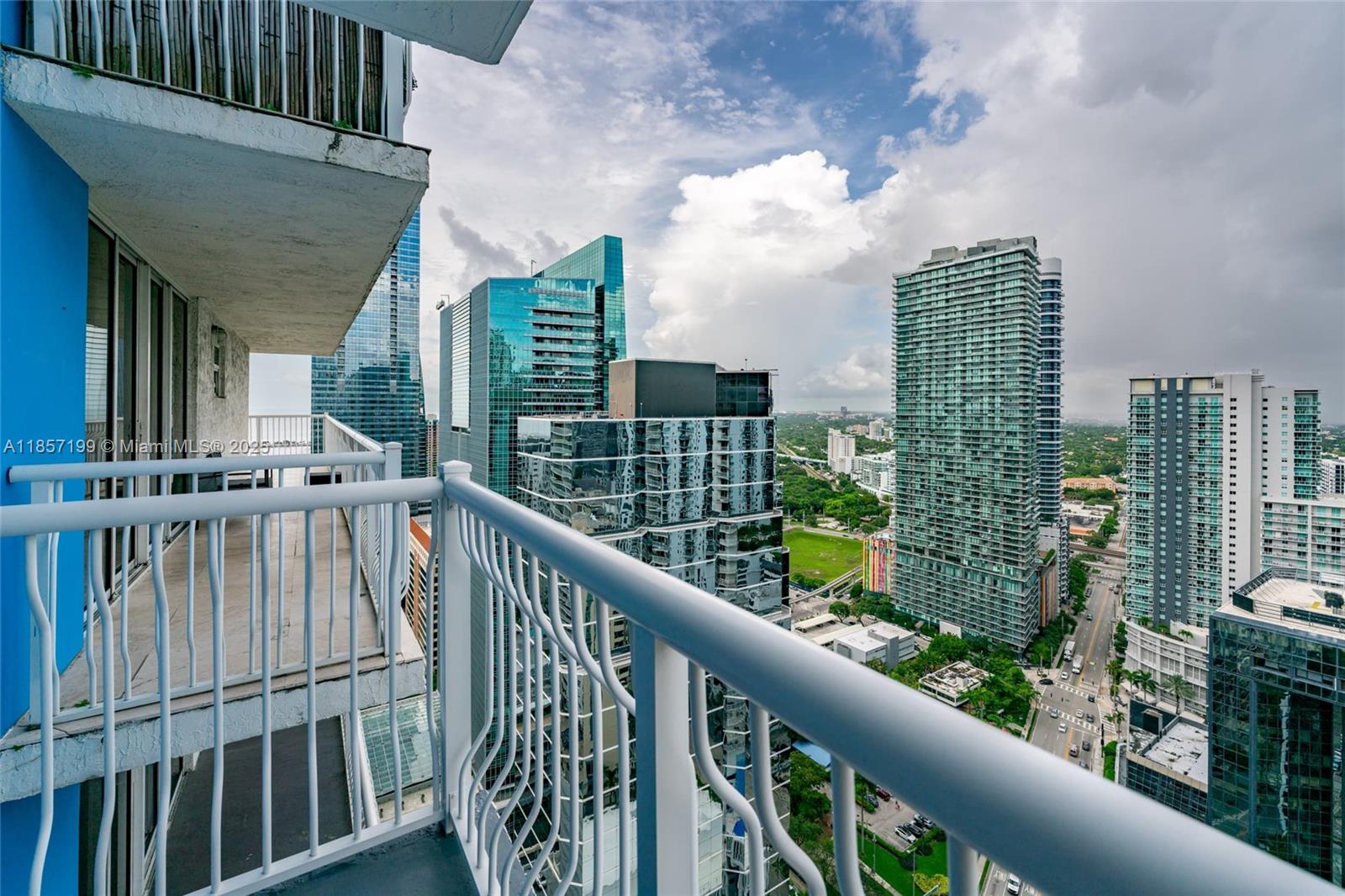 THE CLUB AT BRICKELL BAY - Residential Lease