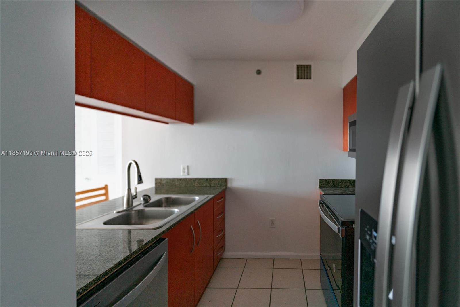 1200 Brickell Bay Dr 4024