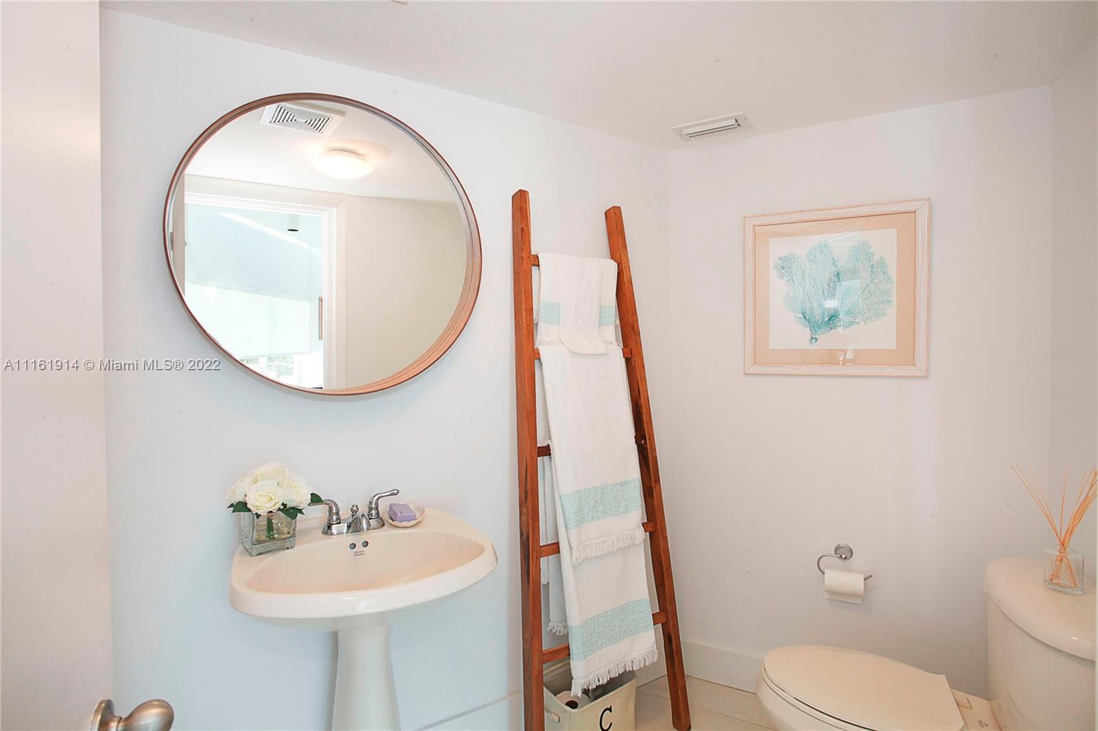 TROPICAL ISLE HOMES SUB 4 - Residential