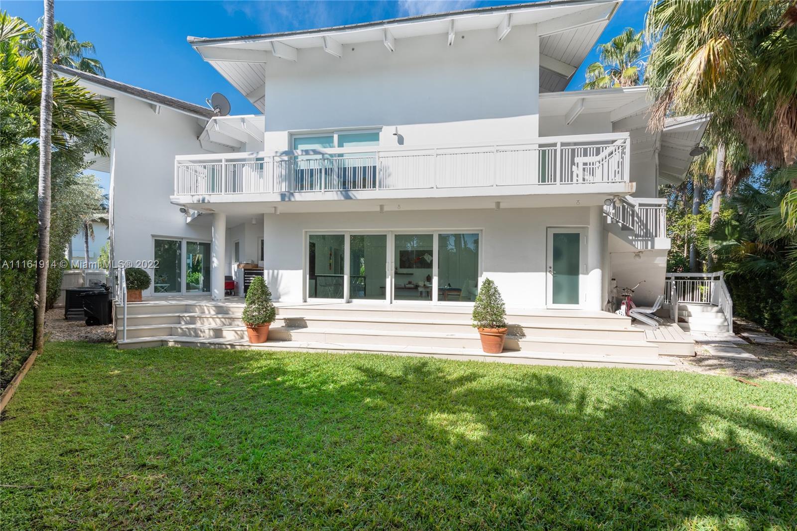 TROPICAL ISLE HOMES SUB 4 - Residential