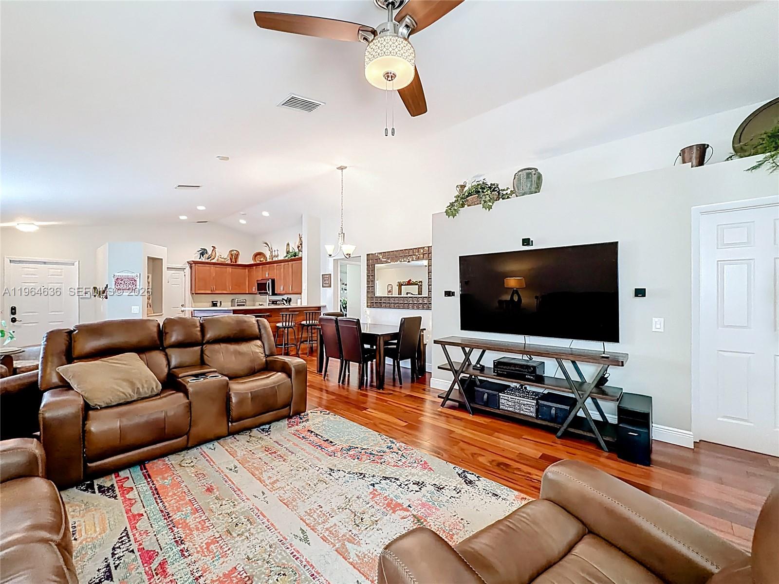 SECTORS 3 & 4 BOUNDARY PL - Residential