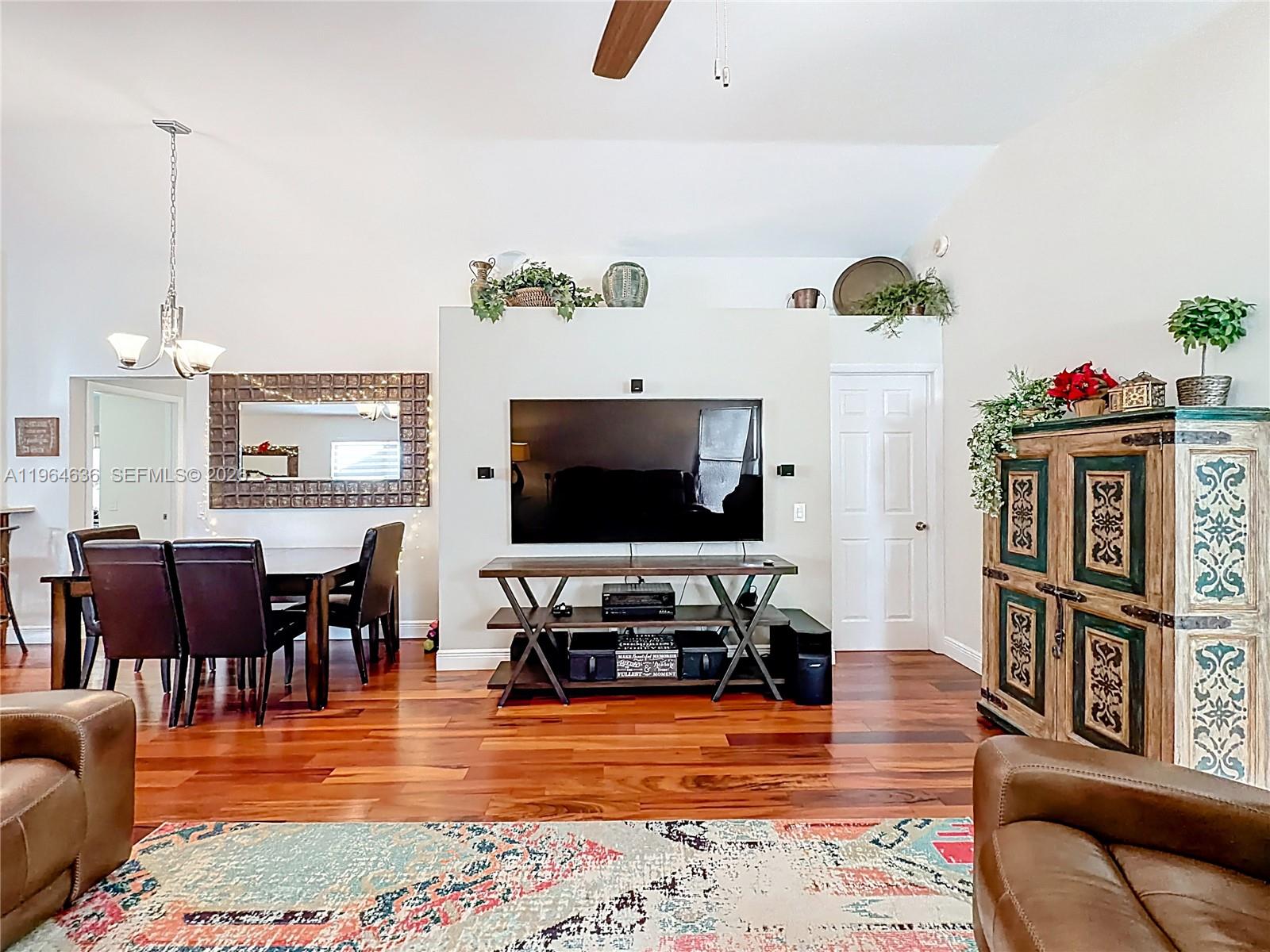 SECTORS 3 & 4 BOUNDARY PL - Residential