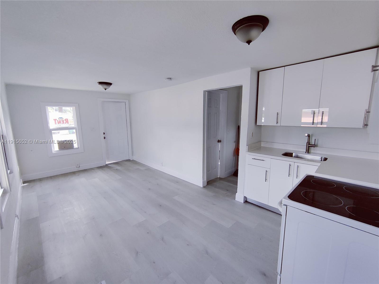 FLORAL HEIGHTS SEC B - Residential Income