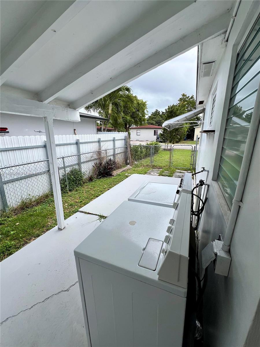 BINSTOCK SUB NO 2 - Residential Lease