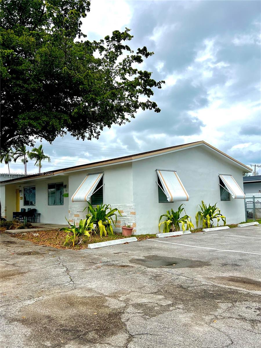 BINSTOCK SUB NO 2 - Residential Lease