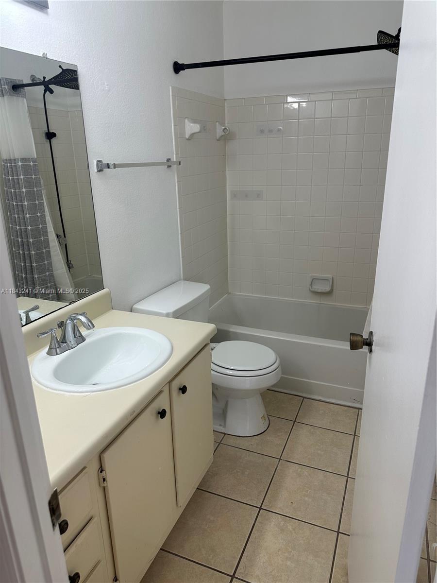 SUNDANCE AT DAVIE CONDO - Residential