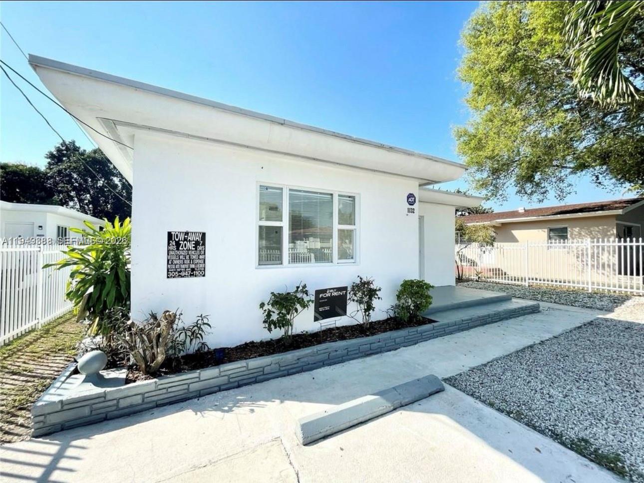 View photos, virtual tours, details... 1130 NE 111th St