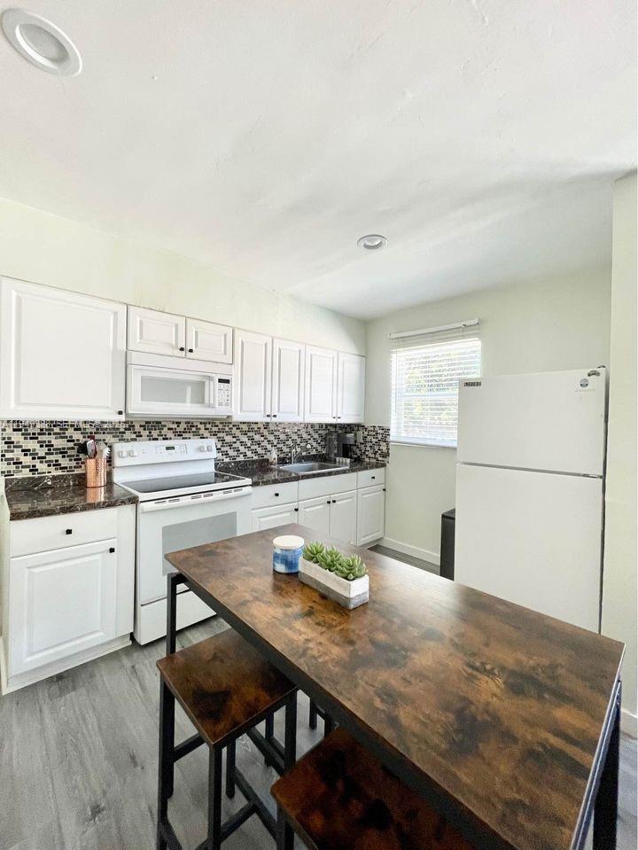 BISCAYNE BLVD PARK - Residential Income