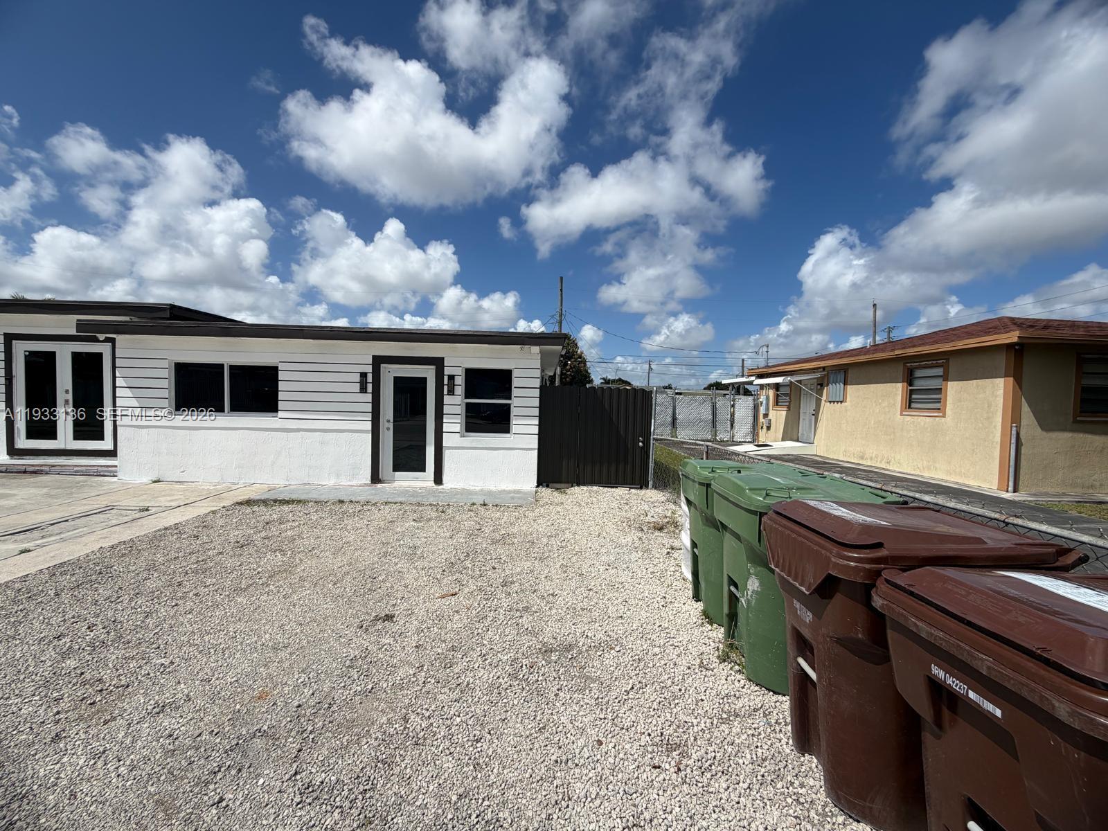 INGLESIDE PARK 1ST ADDN - Residential Income