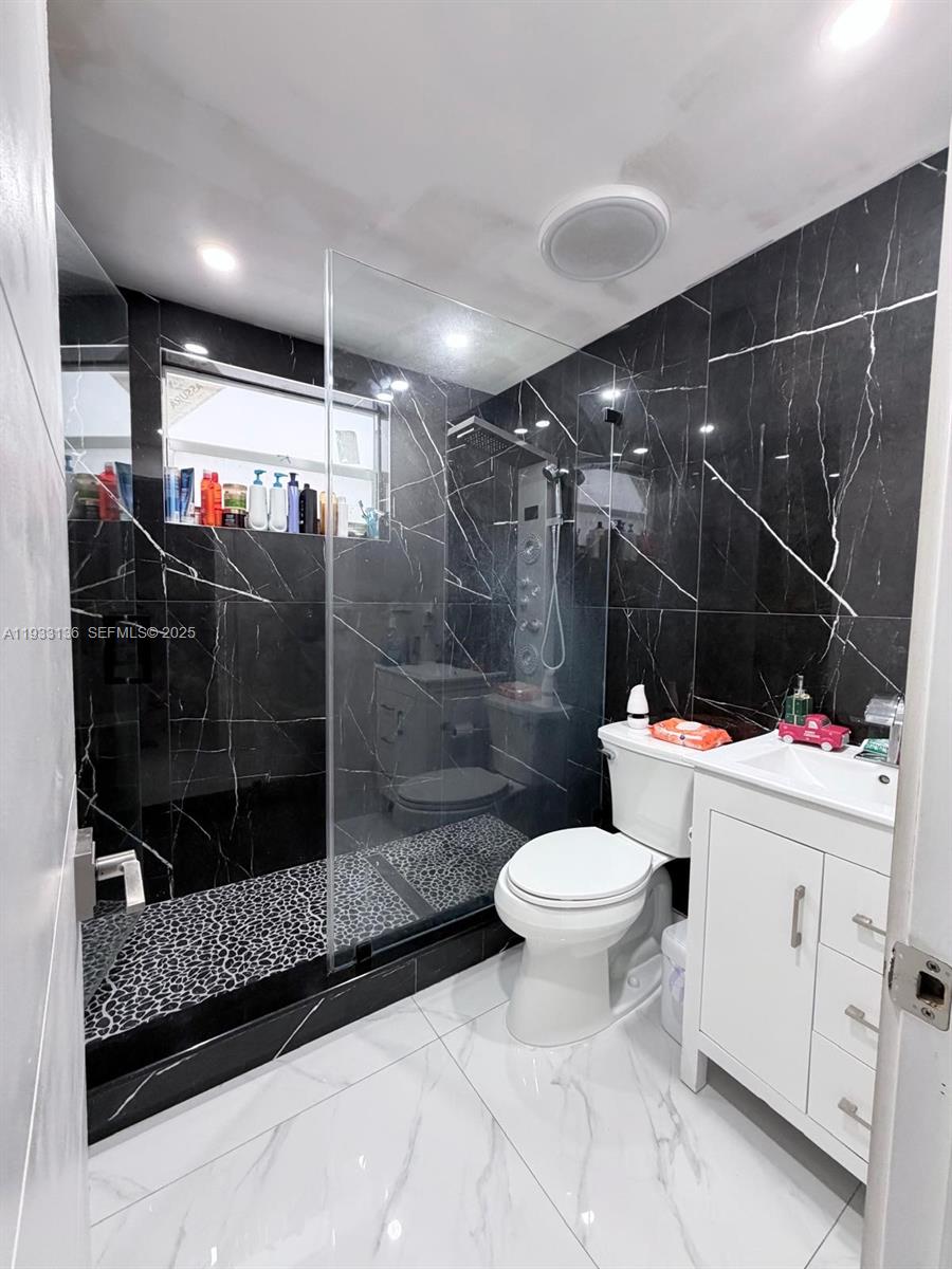 INGLESIDE PARK 1ST ADDN - Residential Income