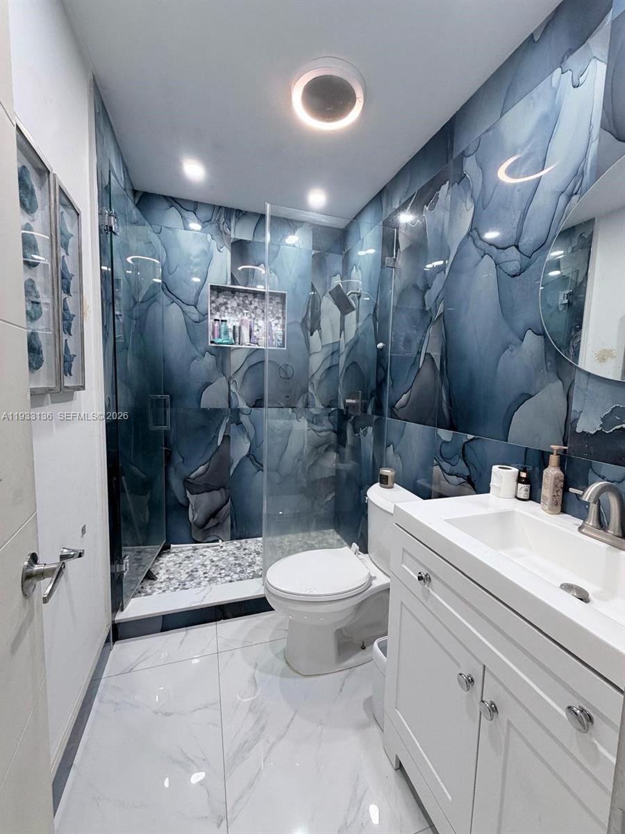 INGLESIDE PARK 1ST ADDN - Residential Income