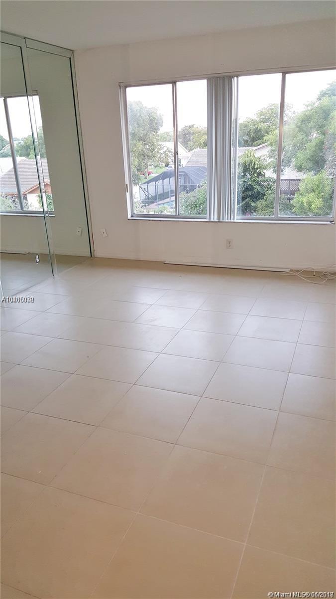 COUNTRY GARDENS CONDO - Residential Lease